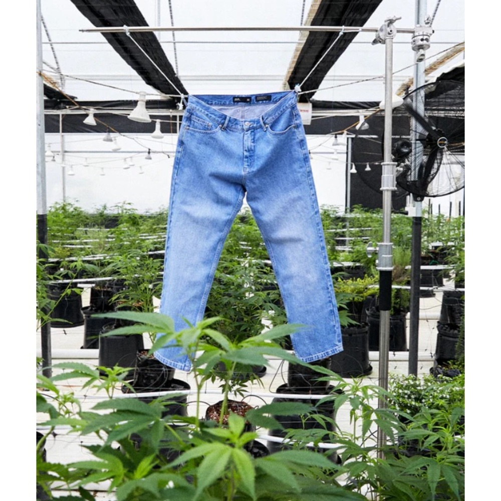 Afends HEMP REVOLUTION SZ US 4 Baggy Flair